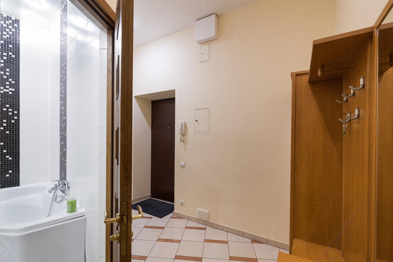 Апартаменты Двухкомнатные Для 6Х Около Парка В Центре Lemberg Exterior foto